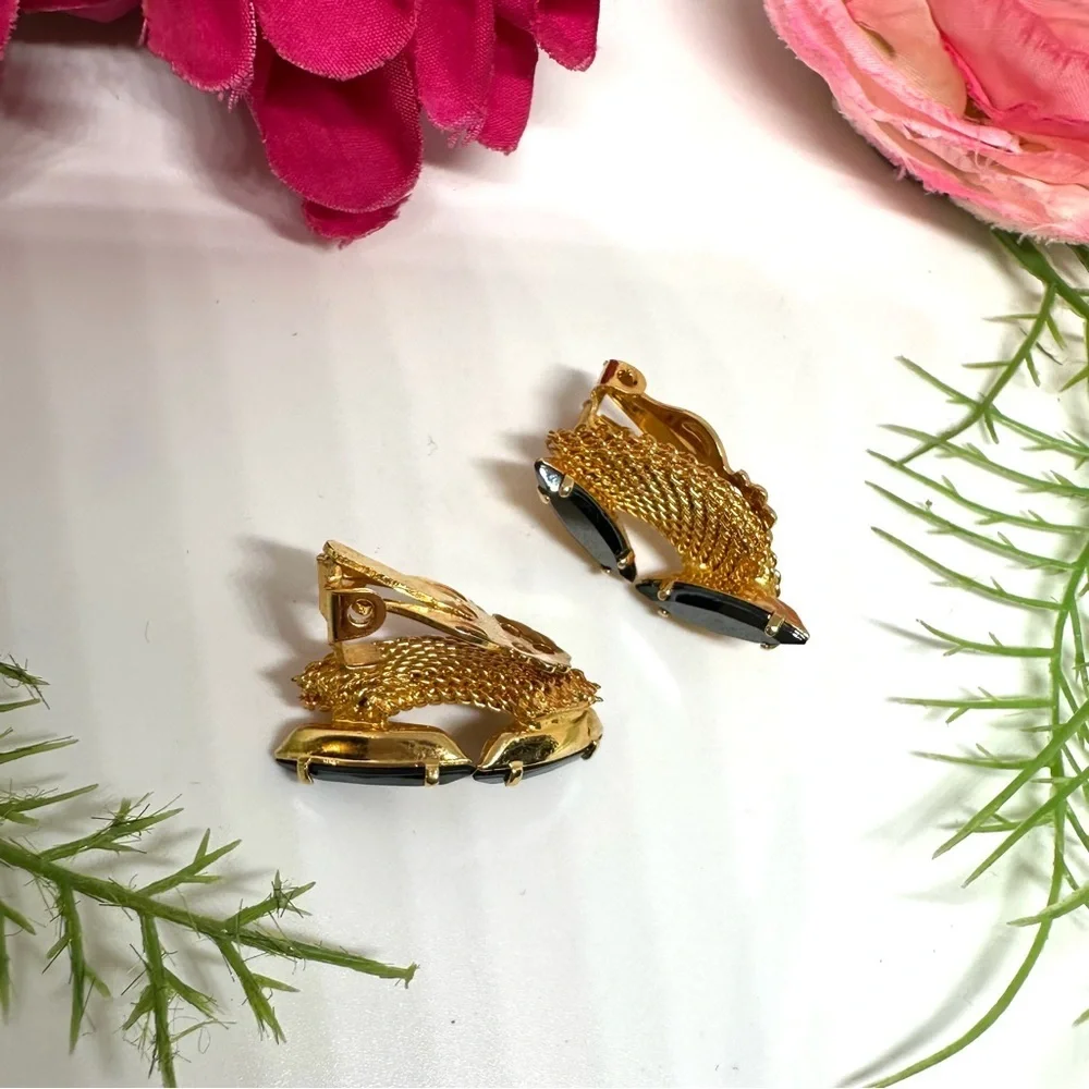 VINTAGE⚜️Golden Mesh Gray Crystal Clip Earrings - Picture 3 of 5